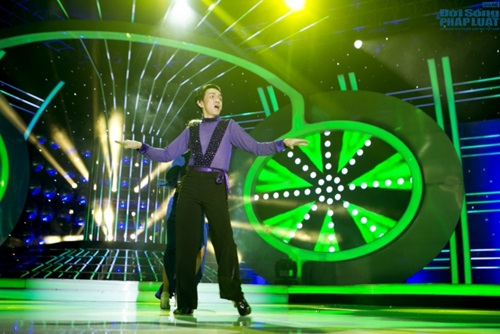 Gương mặt thân quen tập 9: Mi-a chiến thắng với màn phun lửa Gương mặt thân quen tập 9: Mi-a chiến thắng với màn phun lửa