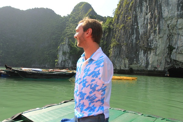 Nick Vujicic thưởng ngoạn thắng cảnh Vịnh Hạ Long