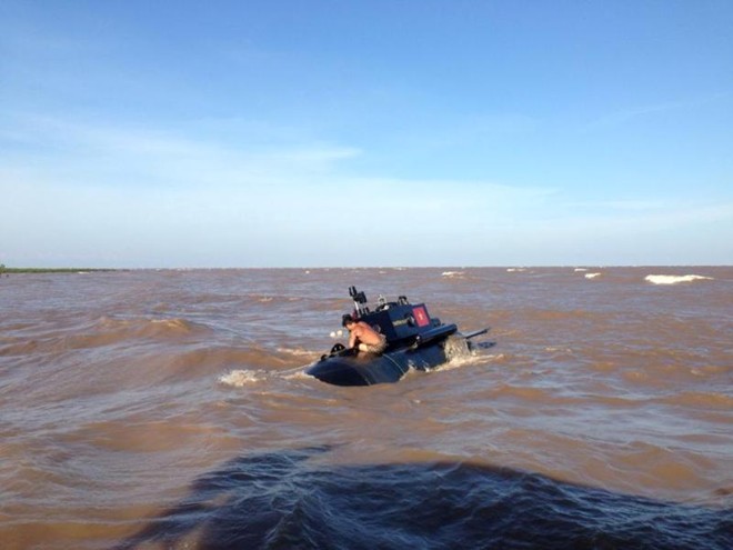 Tàu ngầm Trường Sa gặp sự cố trên biển vì gãy chân vịt