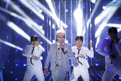 Gương mặt thân quen: Hoài Lâm ẵm 100 triệu nhờ giả Sơn Tùng M-TP Gương mặt thân quen: Hoài Lâm ẵm 100 triệu nhờ giả Sơn Tùng M-TP