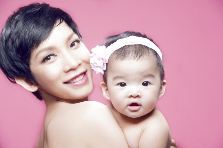 Sao Việt khoe ảnh hạnh phúc bên con nhân ngày 1/6 Sao Việt khoe ảnh hạnh phúc bên con nhân ngày 1/6