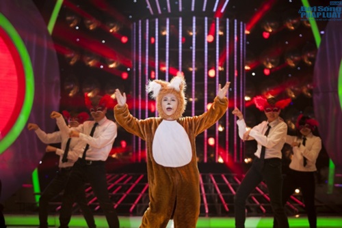 Gương mặt thân quen: Hoài Lâm ẵm 100 triệu nhờ giả Sơn Tùng M-TP Gương mặt thân quen: Hoài Lâm ẵm 100 triệu nhờ giả Sơn Tùng M-TP