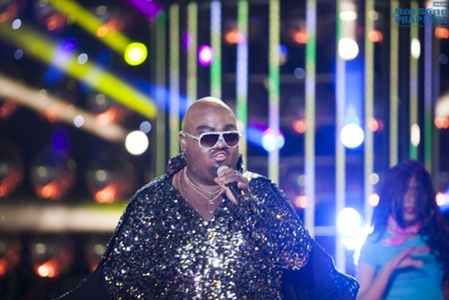 Gương mặt thân quen: Hoài Lâm ẵm 100 triệu nhờ giả Sơn Tùng M-TP Gương mặt thân quen: Hoài Lâm ẵm 100 triệu nhờ giả Sơn Tùng M-TP