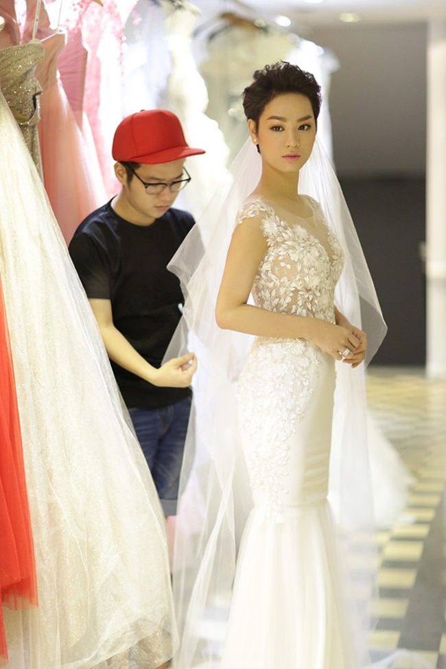 Trà My Idol sẽ diện váy cưới đính 3.000 viên pha lê