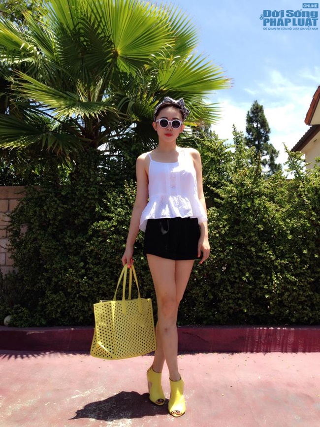 Style Sao Việt tuần qua: Trà Ngọc Hằng nổi bật với băng đô vàng