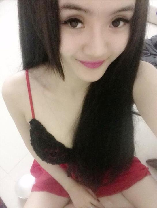 Angela Phương Trinh tặng em gái 500 USD nhân dịp 1/6 Angela Phương Trinh tặng em gái 500 USD nhân dịp 1/6