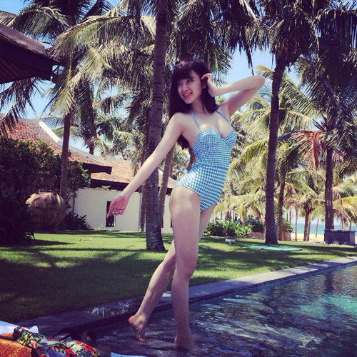 Khởi My khoe ảnh thuở 