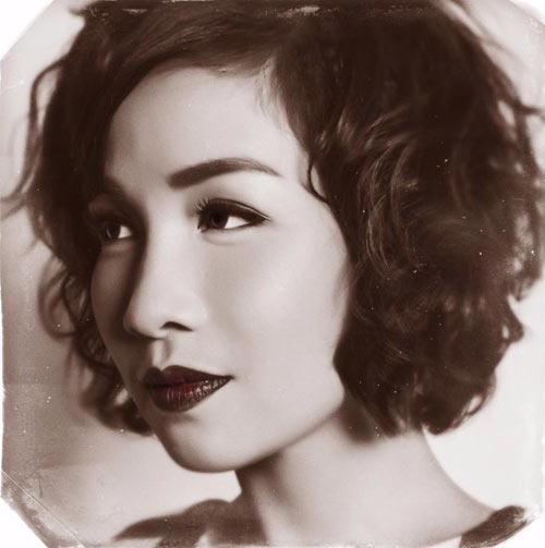 Xuân Bắc hóa cụ già, Angela bất ngờ lại Xuân Bắc hóa cụ già, Angela bất ngờ lại