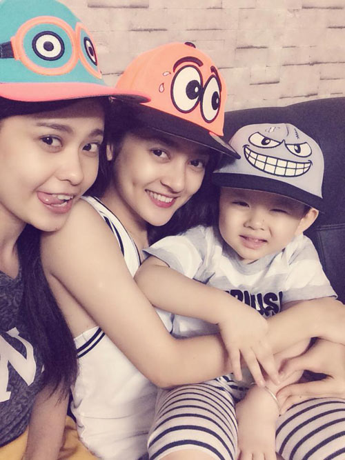 Xuân Bắc hóa cụ già, Angela bất ngờ lại Xuân Bắc hóa cụ già, Angela bất ngờ lại