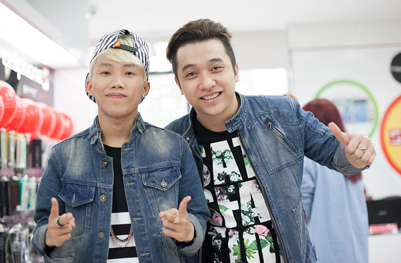 Yanbi, Mr.T bị phạt 5 triệu đồng vì hát ca khúc tục tĩu, phản cảm Yanbi, Mr.T bị phạt 5 triệu đồng vì hát ca khúc tục tĩu, phản cảm