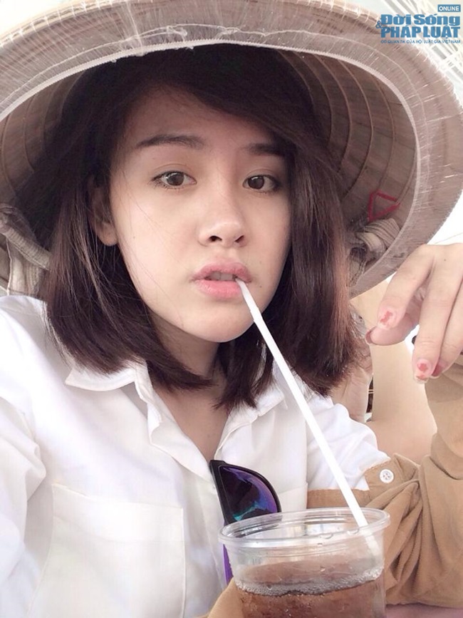 Bà Tưng và những hình ảnh 