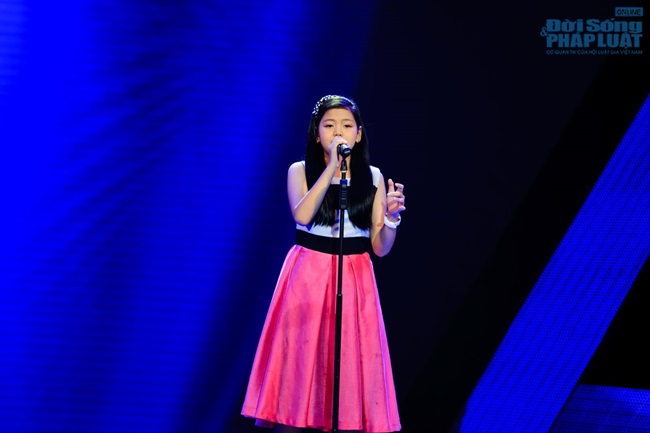 Giọng hát Việt nhí tập 2: “Doraemon tóc xù” làm náo loạn sân khấu