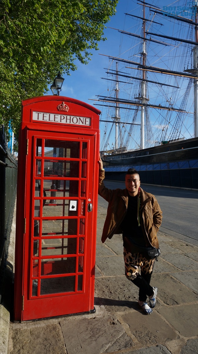 DJ Wang Trần mang chuông đi đánh trời Tây