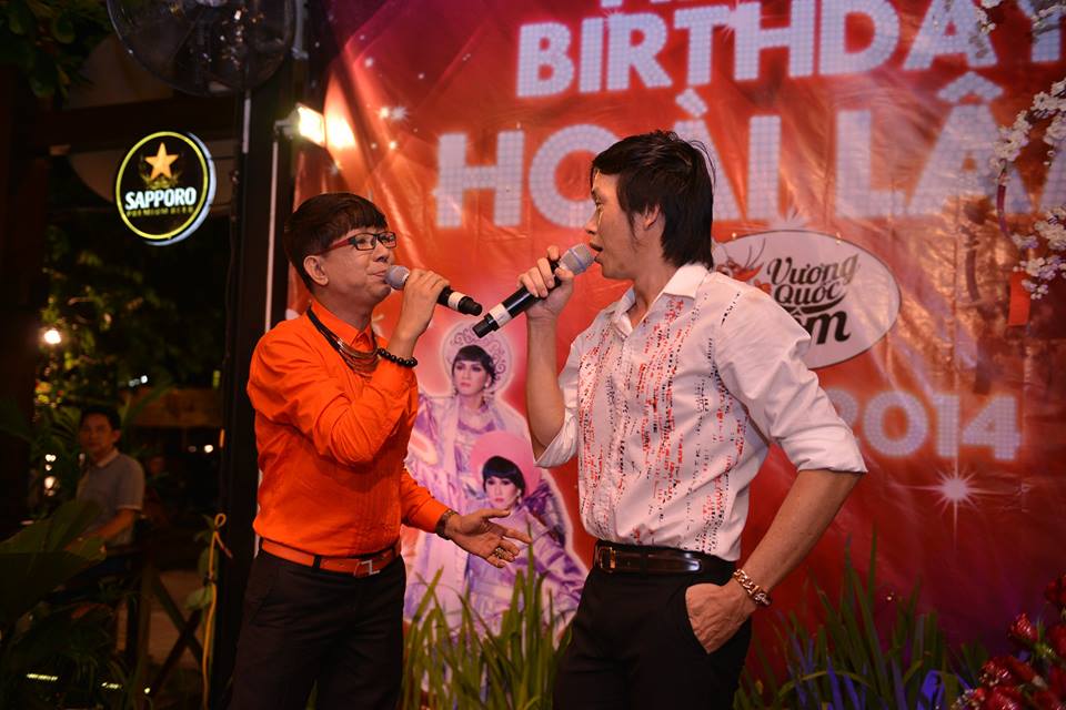 Clip: Hoài Linh song ca cùng Long Nhật sau 25 năm tái hợp Clip: Hoài Linh song ca cùng Long Nhật sau 25 năm tái hợp