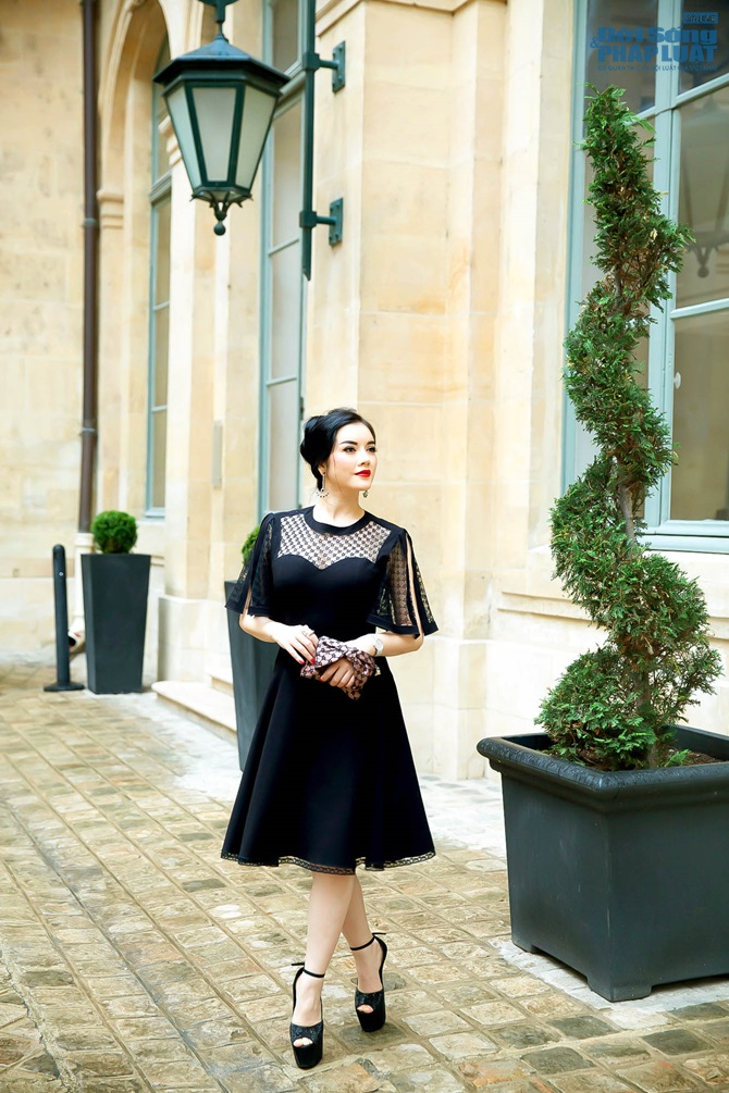 Lý Nhã Kỳ đẹp dịu dàng với gu thời trang tinh tế 