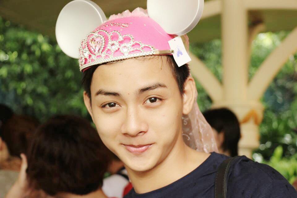 Dương Mỹ Linh tự tay làm bánh kem tặng sinh nhật Bằng Kiều