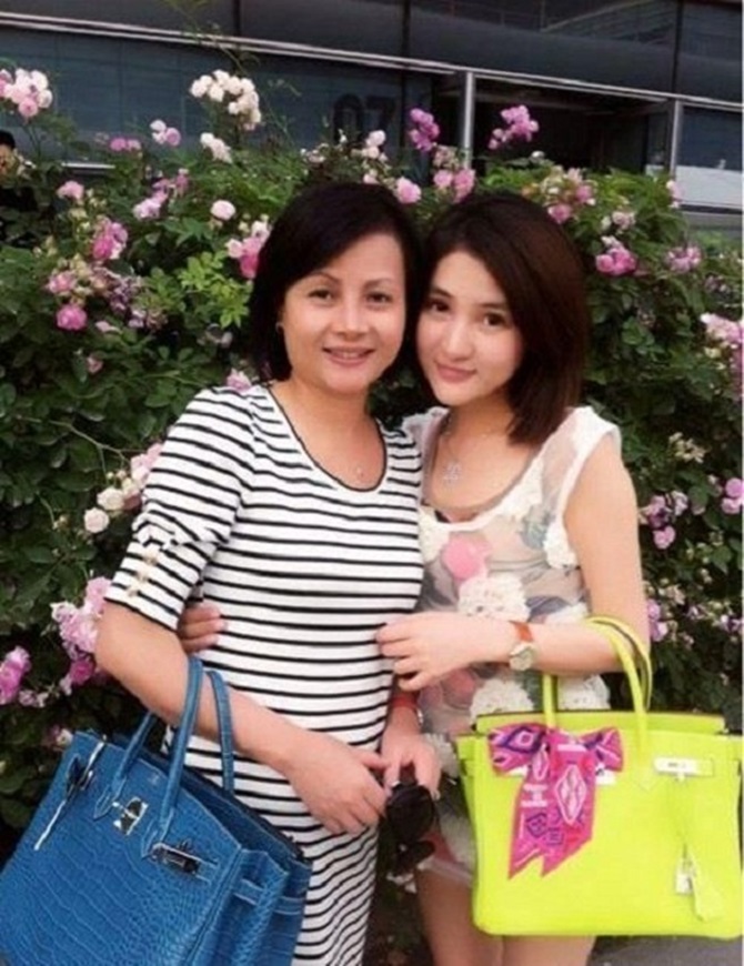  “Gái đẹp” tai tiếng Trung Quốc bị bắt vì cá độ bóng đá