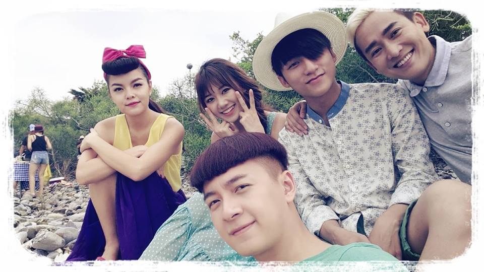 Facebook sao 24h: Trấn Thành mắt thâm như cú hậu World Cup 2014