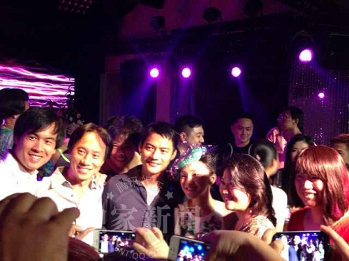 Châu Tấn: Cưới thật  mà như đùa