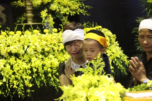 dam-tang-nha-van-to-hoai