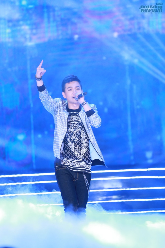Chung kết Ngôi sao Việt: Thanh Tùng khóc như mưa khi chiến thắng