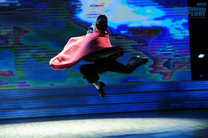 Bước nhảy hoàn vũ nhí tập 2: 