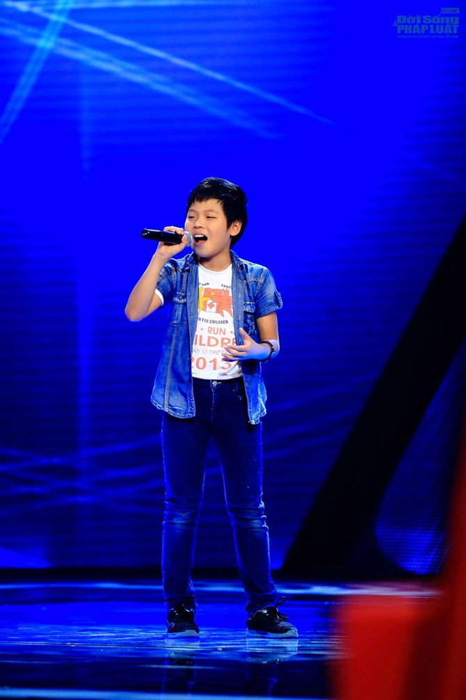 Giọng hát Việt nhí tập 5: Cô bé mồ côi 