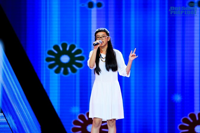 Giọng hát Việt nhí tập 5: Cô bé mồ côi 