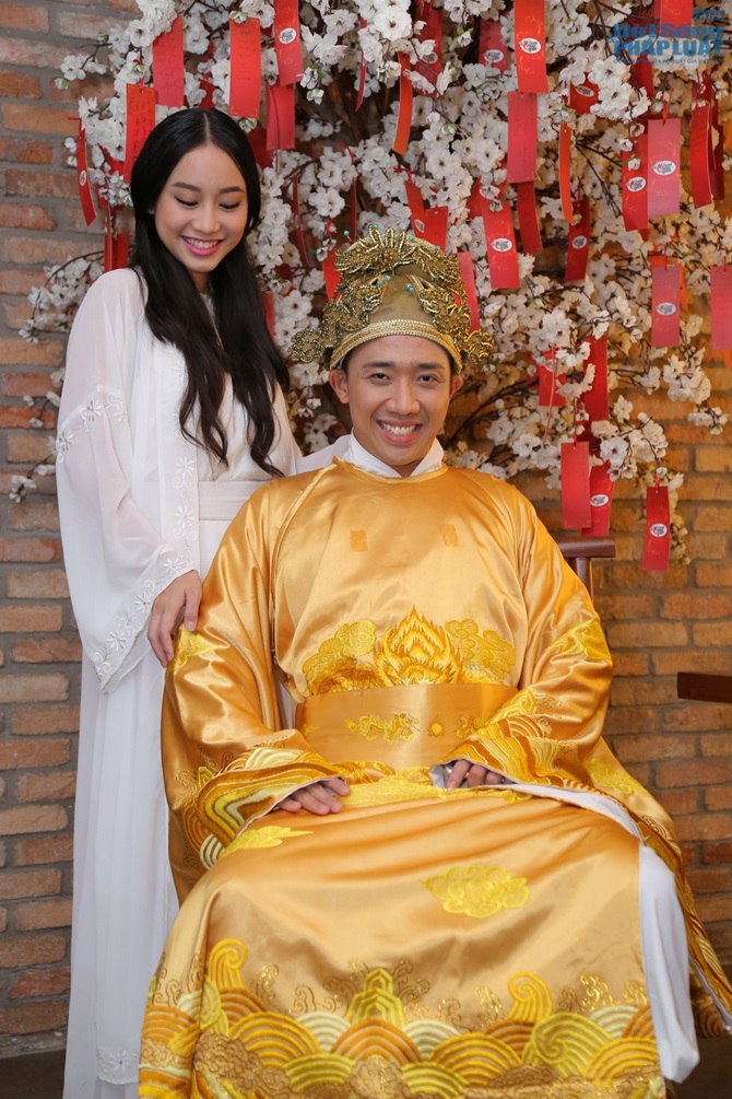 Trấn Thành lộ ảnh tham ăn, hám gái trong phim cổ trang