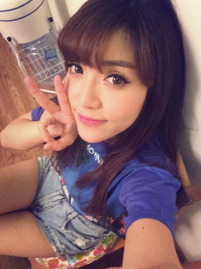 Văn Mai Hương gửi lời chúc sĩ tử thi tốt