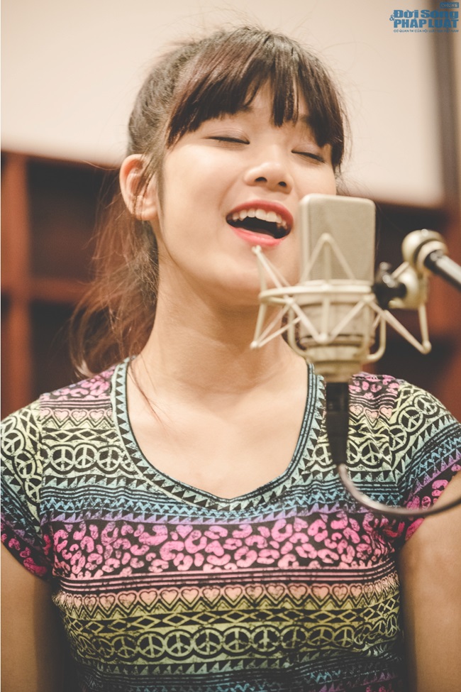 Hoàng Yến Chibi cực đáng yêu trong MV mới Hoàng Yến Chibi cực đáng yêu trong MV mới