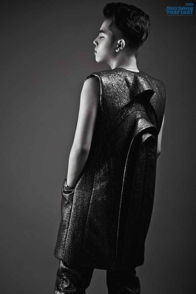 Lý Giám Tiền đọ nét sang ngầu cùng Hoàng Minh Hà