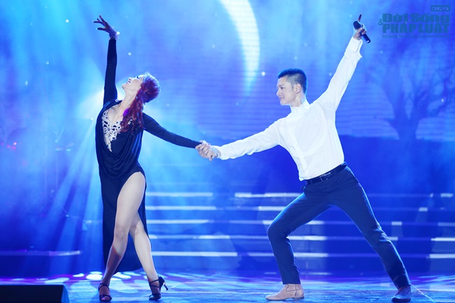 Khánh Thi lại đem lửa yêu đến cho Đức Tuấn