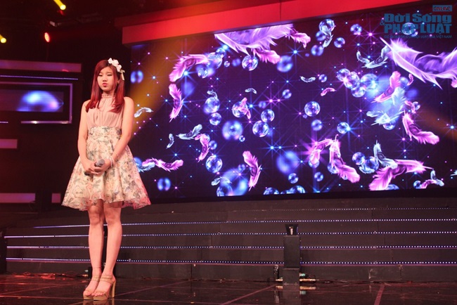 Ngôi sao Việt tập 17: Giám khảo nói một đằng, làm một nẻo