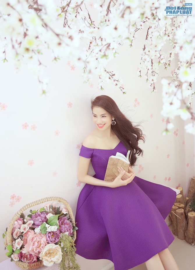 Á hậu Phạm Hương 