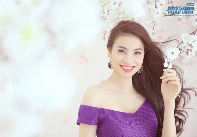 Á hậu Phạm Hương 