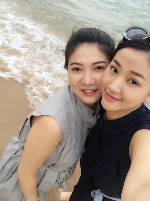 Maya lần đầu lộ diện sau tin bầu bí