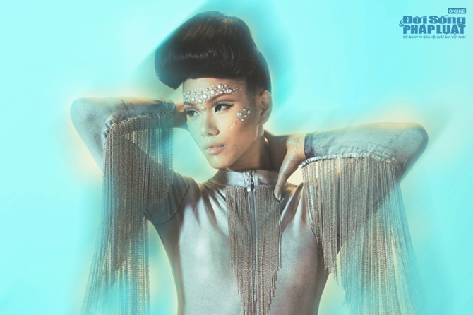 Phương Vy tung MV mới sau chiến thắng Chinh Phục Đỉnh Cao