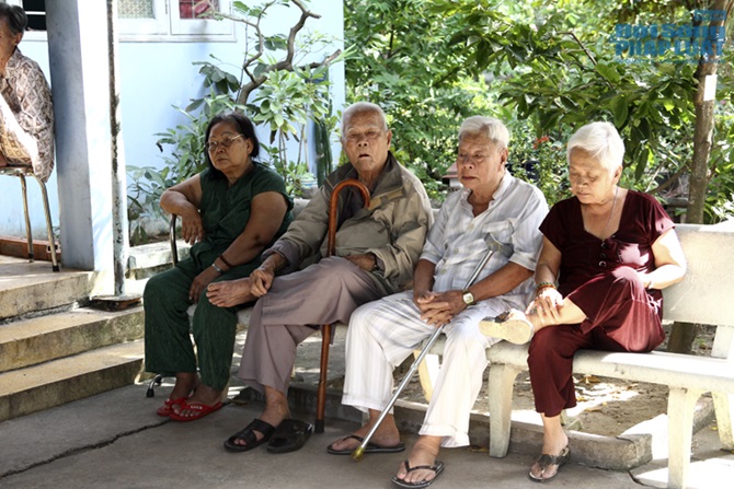 Lê My Na bỏ trao giải Hoa hậu tại Mỹ về Việt Nam làm từ thiện?