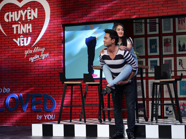 Tú Vi - Văn Anh hôn nhau trong lần hẹn hò đầu tiên