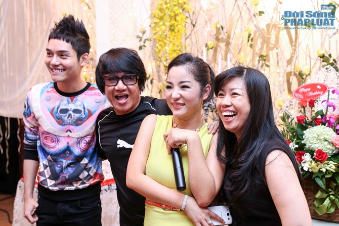 Thúy Nga được đại gia Cần thơ tổ chức sinh nhật như đám cưới