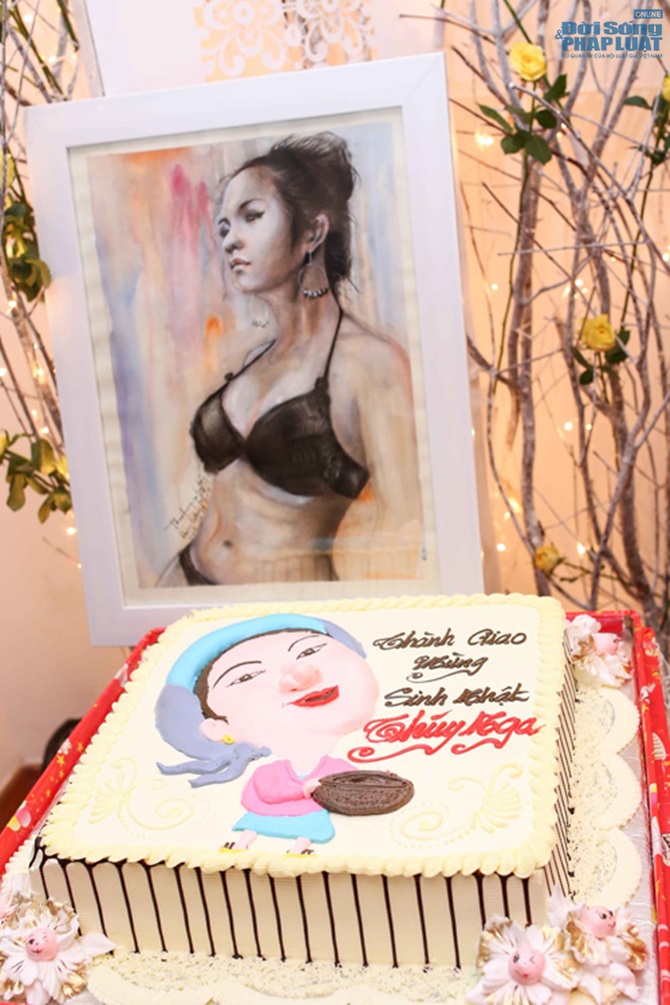 Thúy Nga được đại gia Cần thơ tổ chức sinh nhật như đám cưới