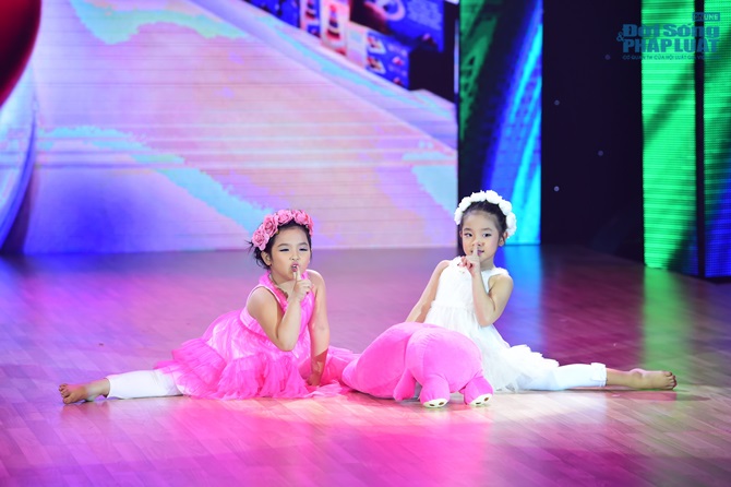 Bước nhảy hoàn vũ nhí vòng đối đầu tập 2: Đầy màu sắc và hấp dẫn