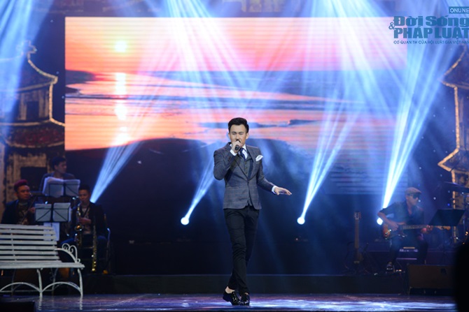 Khán giả Thủ đô “mê mệt” với Lệ Quyên