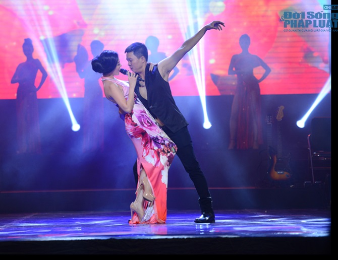 Khán giả Thủ đô “mê mệt” với Lệ Quyên