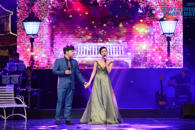 Khán giả Thủ đô “mê mệt” với Lệ Quyên