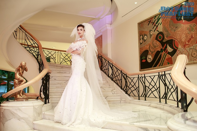 Hồng Quế làm cô dâu đúng ngày sinh nhật