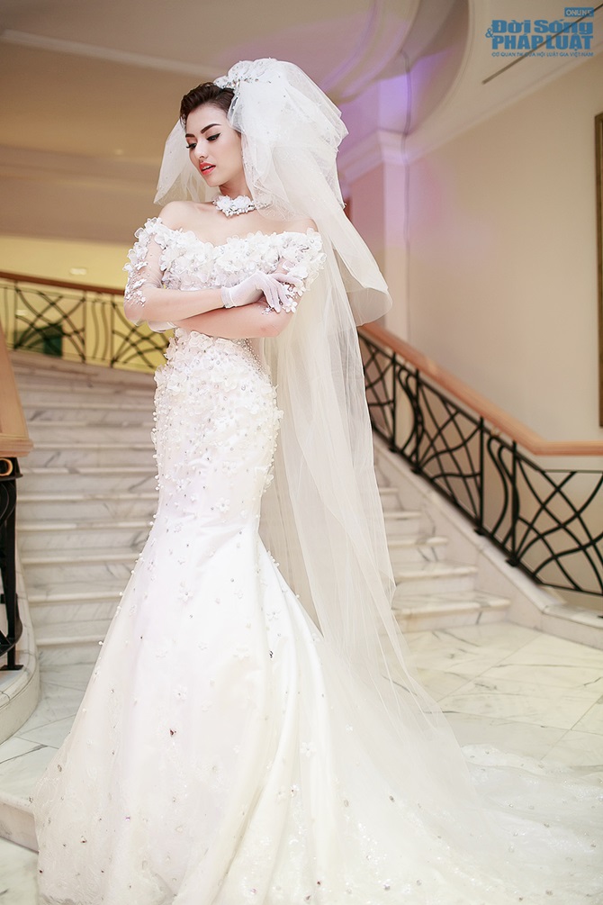 Hồng Quế làm cô dâu đúng ngày sinh nhật