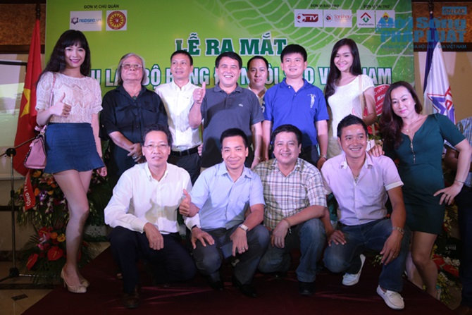 Hồng Sơn cùng dàn sao tham dự CLB bóng đá Ngôi sao Việt