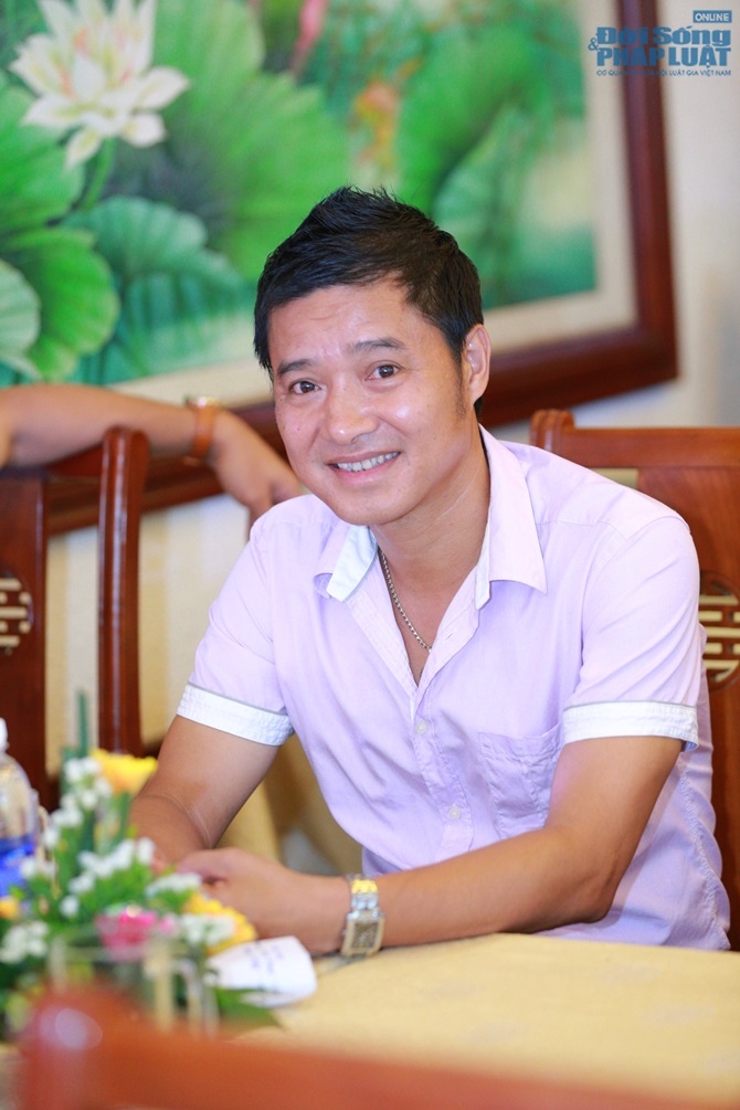 Hồng Sơn cùng dàn sao tham dự CLB bóng đá Ngôi sao Việt